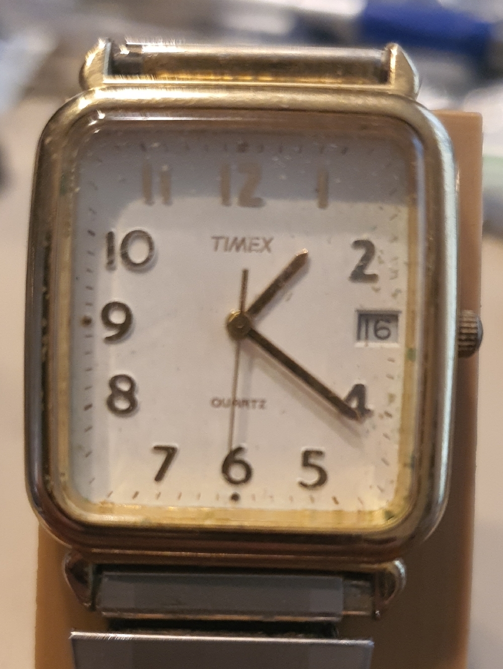 Vtg Timex Goldtone/White Stainless Steel Men's Watch w/Date